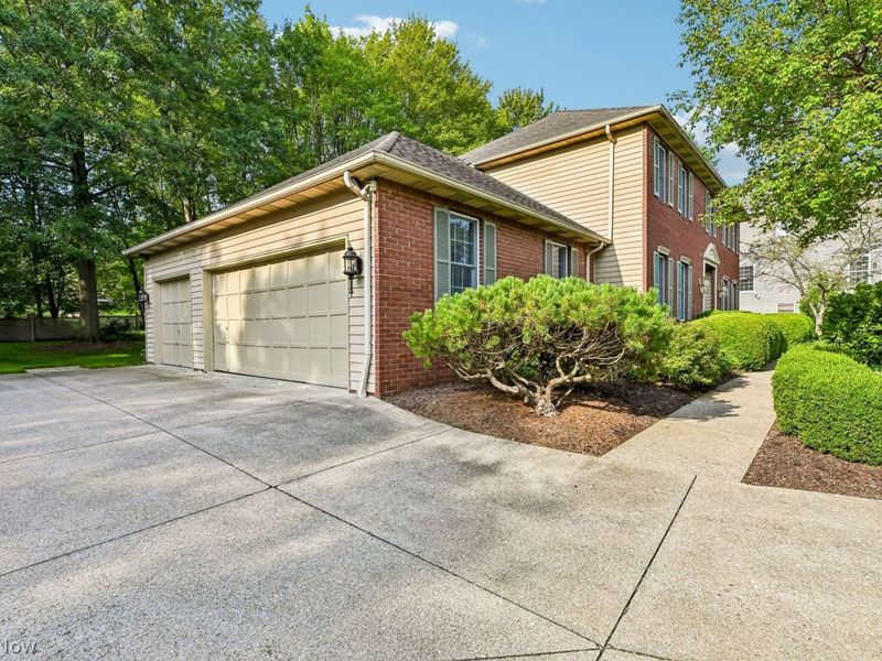 6541 Crabtree Lane , Brecksville, OH 44141 Photo 34