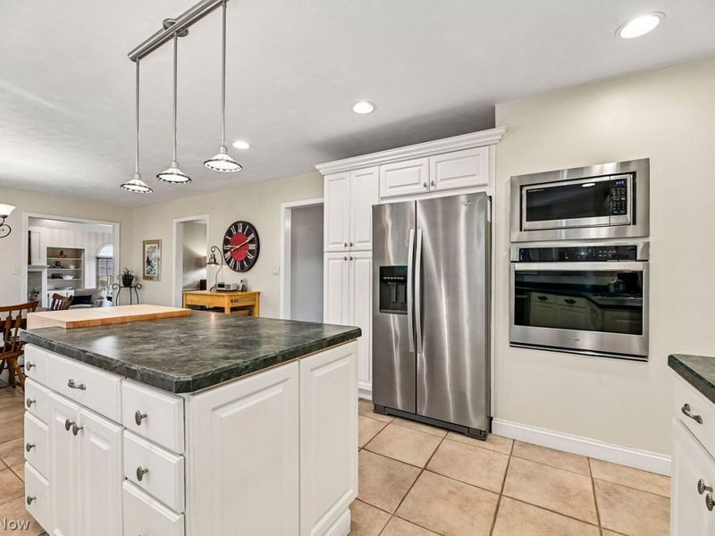 6541 Crabtree Lane , Brecksville, OH 44141 Photo 6