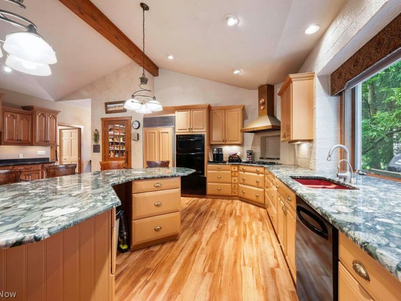 4231 Sunfish Cove, Avon, OH 44011 Photo 8
