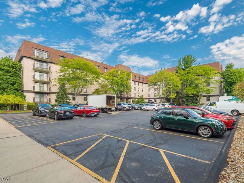 800 Brick Mill Run, Unit 503, Westlake, OH 44145 Photo 2
