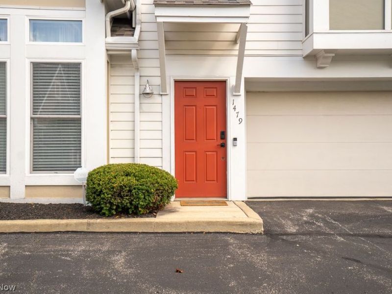 1479 Huntington Lane, Cleveland Heights, OH 44118 Photo 3