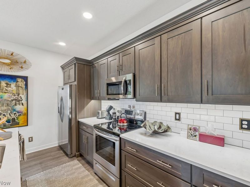 2069 W 34th Place, Cleveland, OH 44113 Photo 16