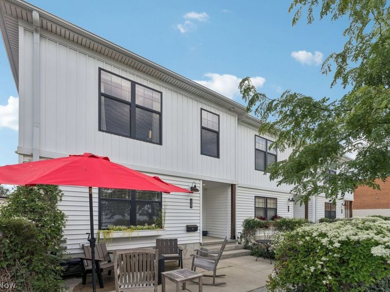 2069 W 34th Place, Cleveland, OH 44113 Photo 5