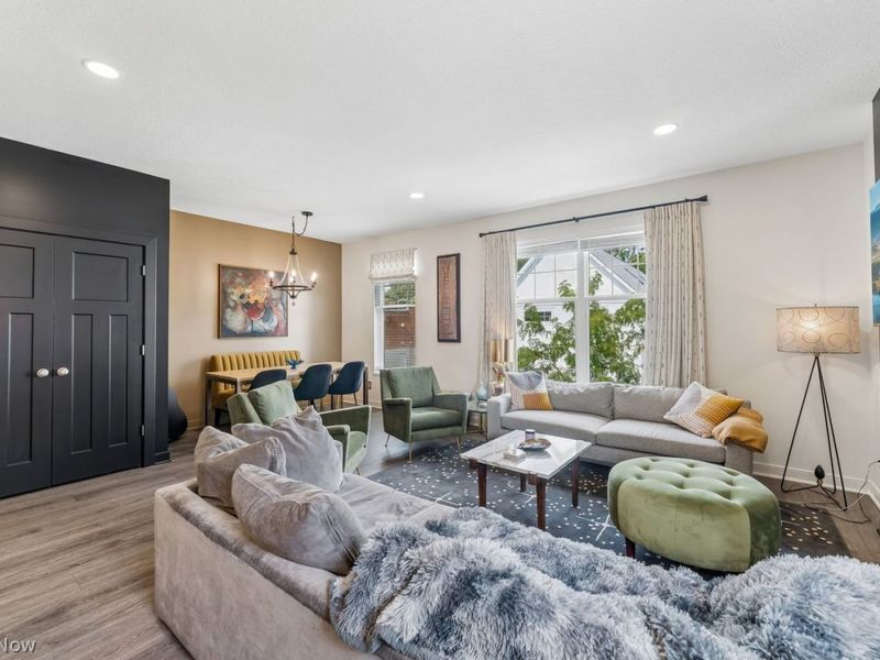 2069 W 34th Place, Cleveland, OH 44113 Photo 7