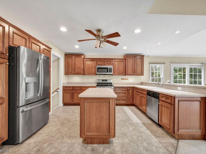 18514 Ridge Road, North Royalton, OH 44133 Photo 10