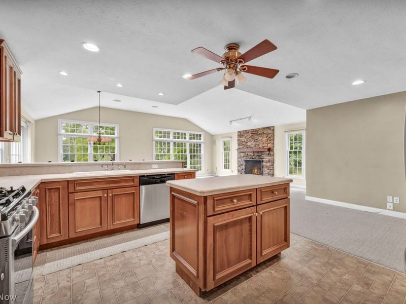 18514 Ridge Road, North Royalton, OH 44133 Photo 12