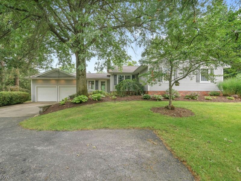 18514 Ridge Road, North Royalton, OH 44133 Photo 2