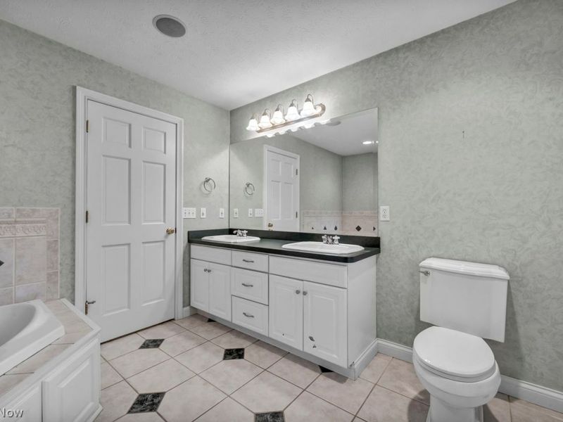 18514 Ridge Road, North Royalton, OH 44133 Photo 36