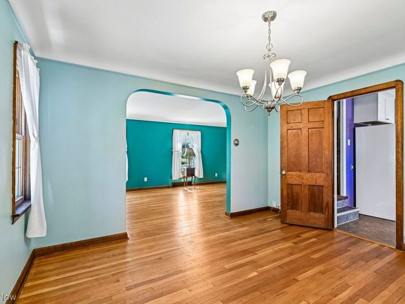 2052 Hillcrest Avenue, Cleveland, OH 44109 Photo 8