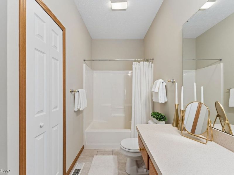 2148 Southampton Lane, Avon, OH 44011 Photo 17