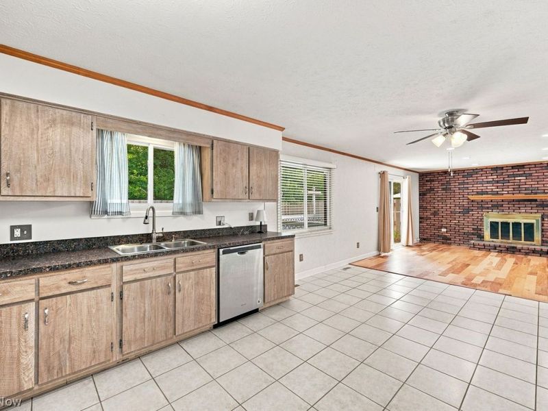 5145 Park Side Trail, Solon, OH 44139 Photo 11