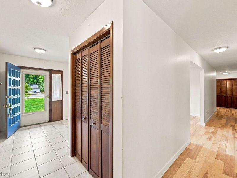 5145 Park Side Trail, Solon, OH 44139 Photo 16