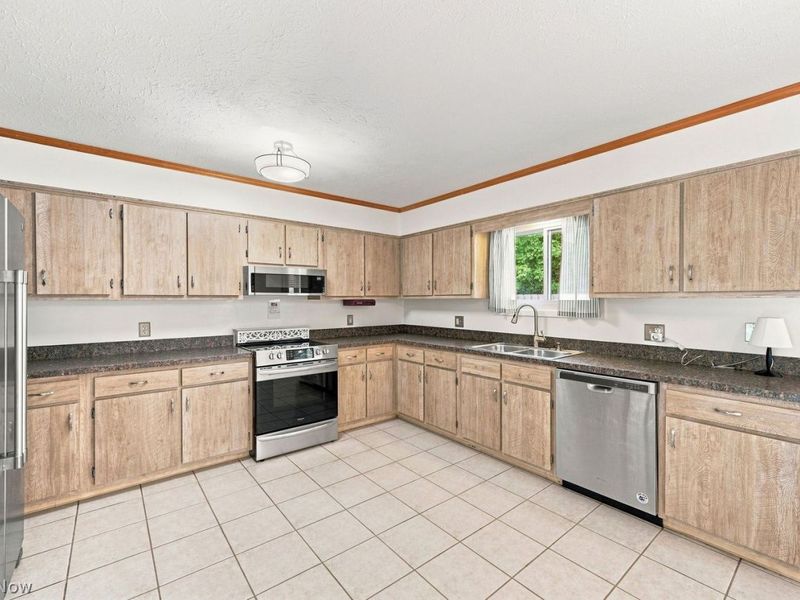 5145 Park Side Trail, Solon, OH 44139 Photo 9