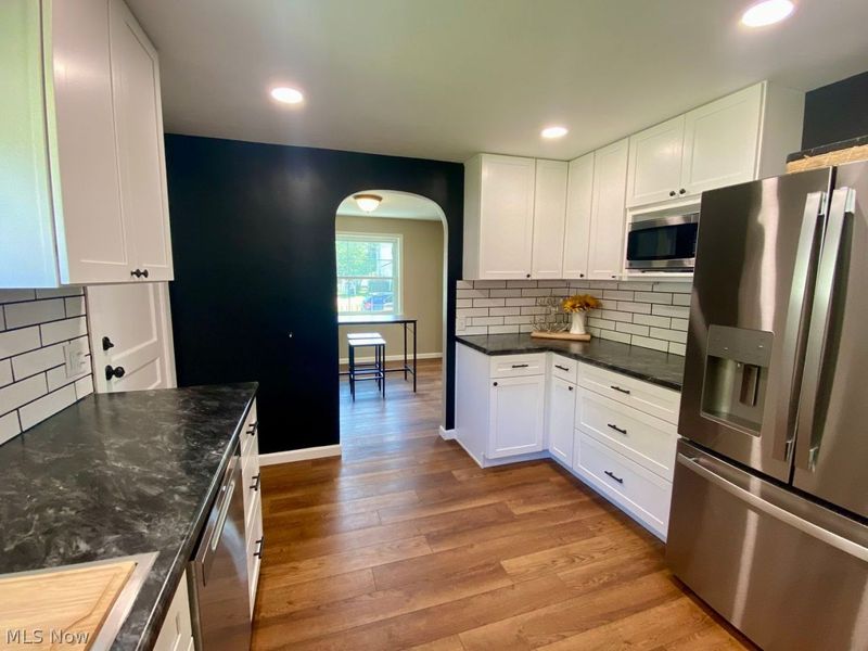 160 11th Street NE, New Philadelphia, OH 44663 Photo 7