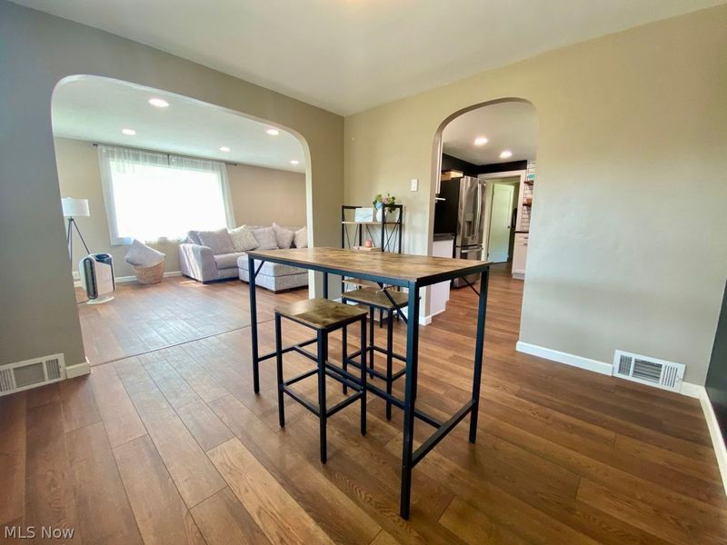 160 11th Street NE, New Philadelphia, OH 44663 Photo 9