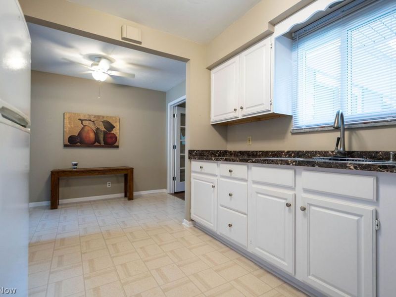4068 W 219th Street, Fairview Park, OH 44126 Photo 11