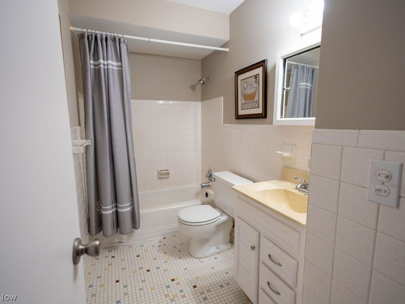4068 W 219th Street, Fairview Park, OH 44126 Photo 13