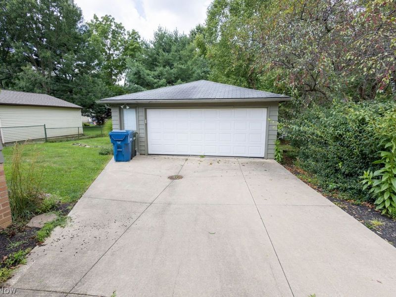 4068 W 219th Street, Fairview Park, OH 44126 Photo 20