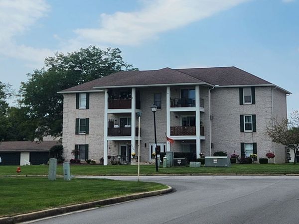 7362 Eisenhower Drive , Unit 5, Youngstown, OH 44512
