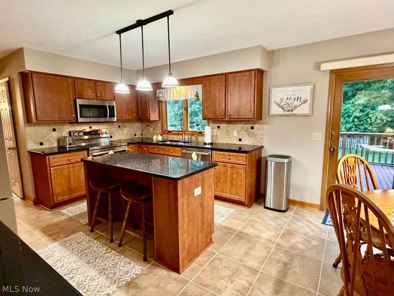 740 Sawmill Drive, Avon Lake, OH 44012 Photo 24
