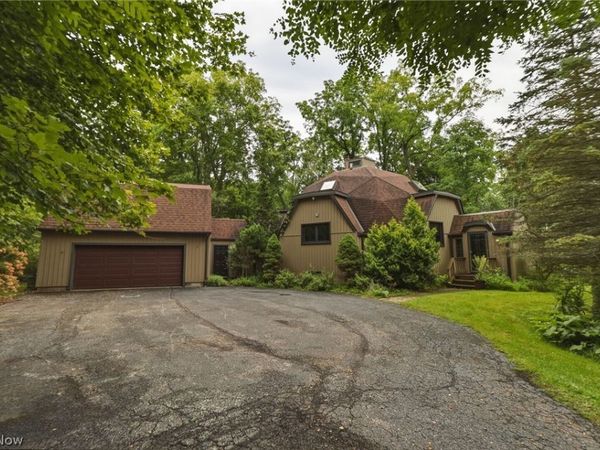 11175 Heath Road , Chesterland, OH 44026