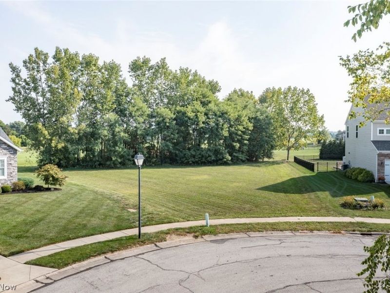 808 Willich Court, Lagrange, OH 44050 Photo 4