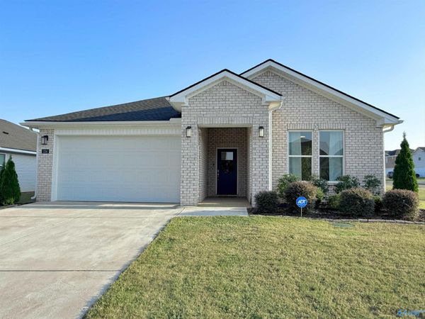 124 Harvest Moon Drive, Harvest, AL 35749