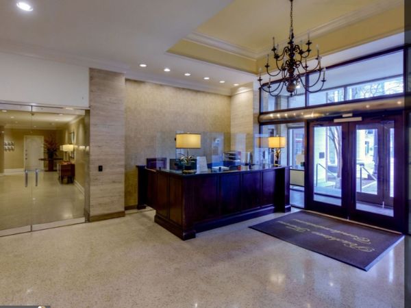 300 W Peachtree St 21 J, Atlanta, GA 30332