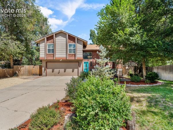 790 Vondelpark Drive, Colorado Springs, CO 80907