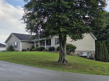 390 Talon Trail , London, KY 40744