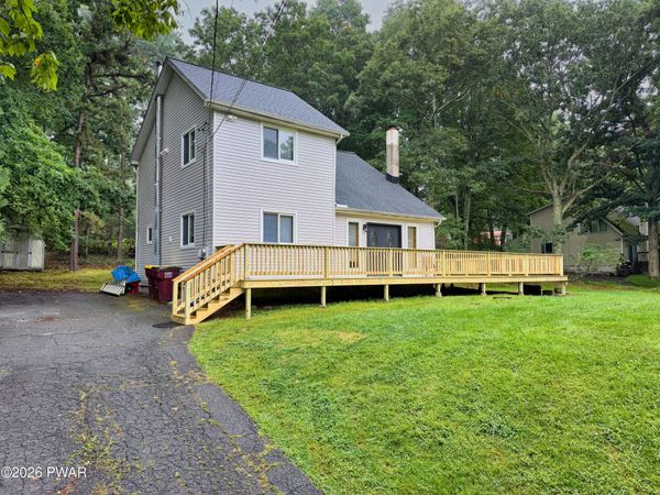 118 Buttercup Terrace , Milford, PA 18337