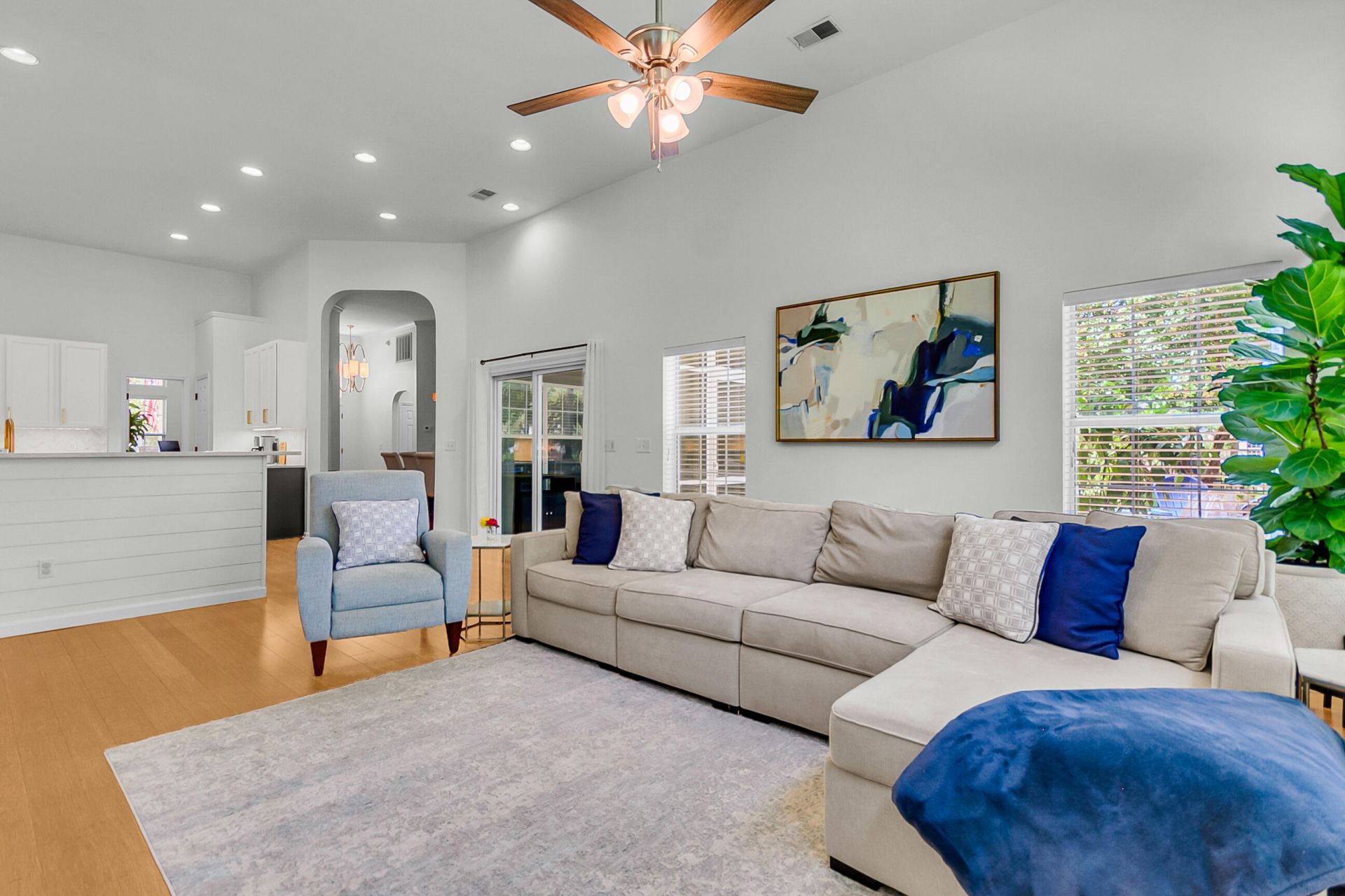 2081 Bancroft Lane Photo 8