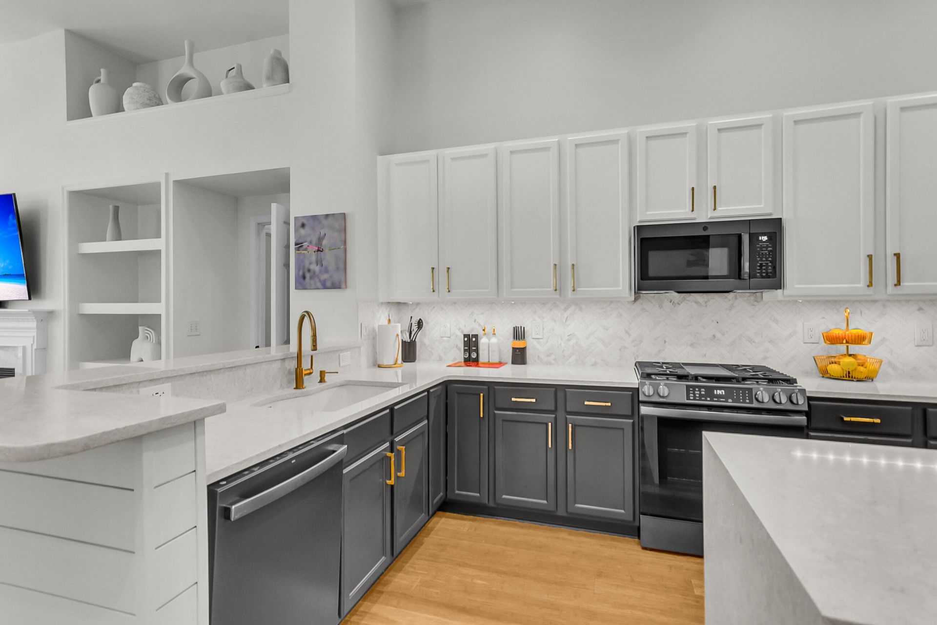 2081 Bancroft Lane Photo 9