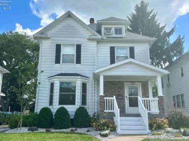 126 Euclid Avenue, Bellevue, OH 44811