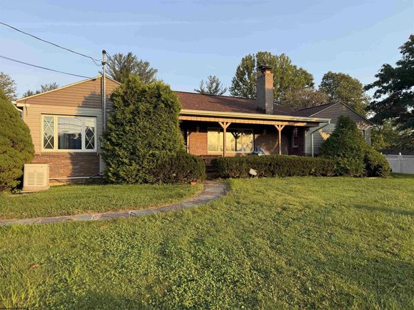 3 Erwin Lane, Fairmont, WV 26554