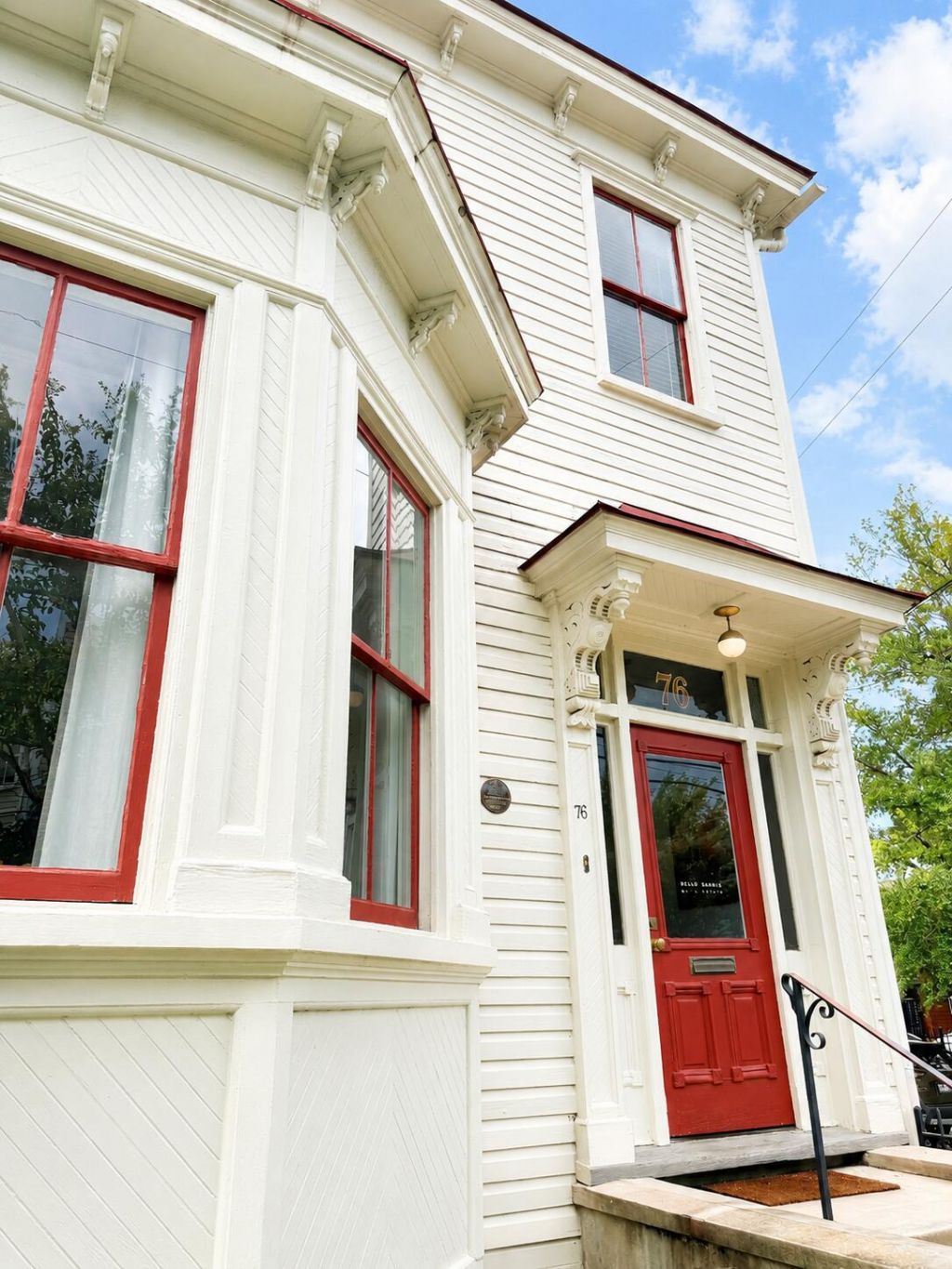 76 Spring Street  Photo 10