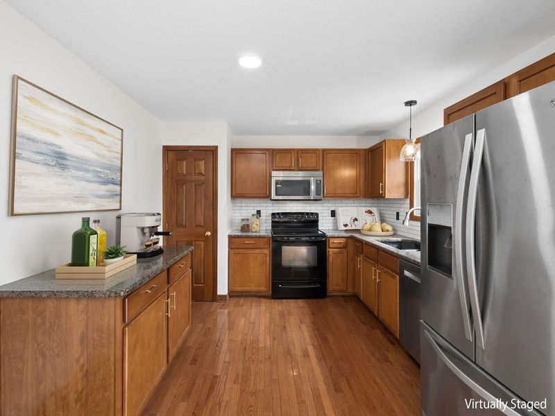 723 Canal Street , Delaware, OH 43015 Photo 9