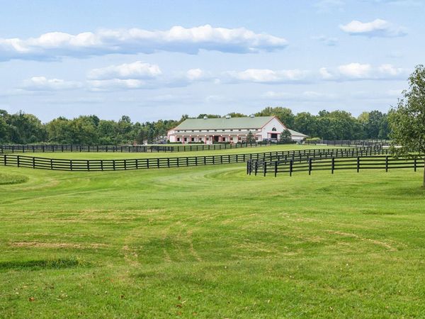 4648 Corner Road, Alexandria, OH 43001