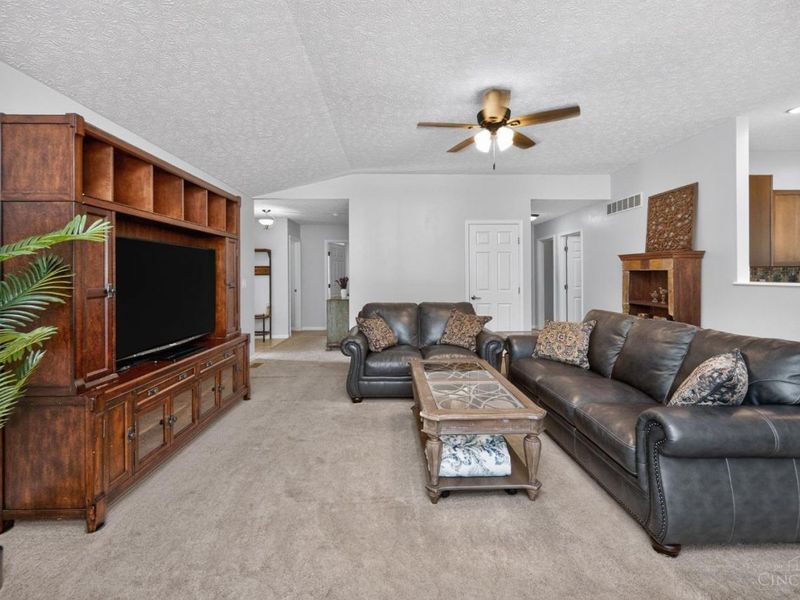 6263 Pine Cove, Hamilton Township, OH 45152 Photo 9