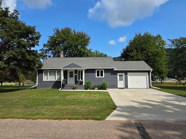 204 Michaels STREET, Cochrane, WI 54622