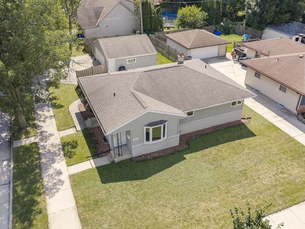 3233 E Henry AVENUE, Cudahy, WI 53110