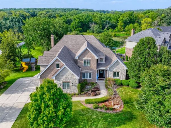 10594 Charmaine Drive, Frankfort, IL 60423