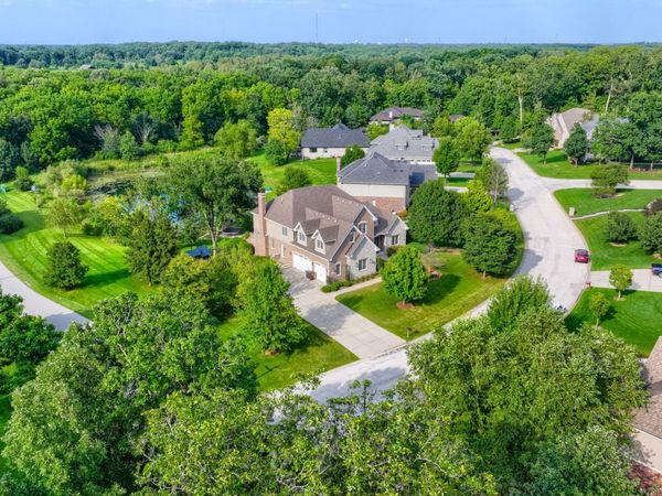 10594 Charmaine Drive , Frankfort, IL 60423