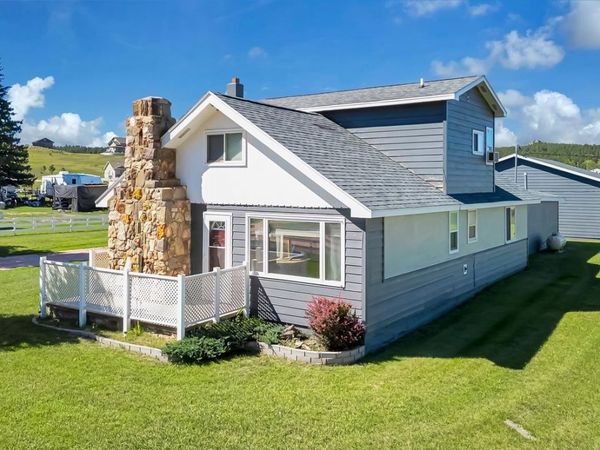 25115 Harbach Lane, Custer, SD 57730