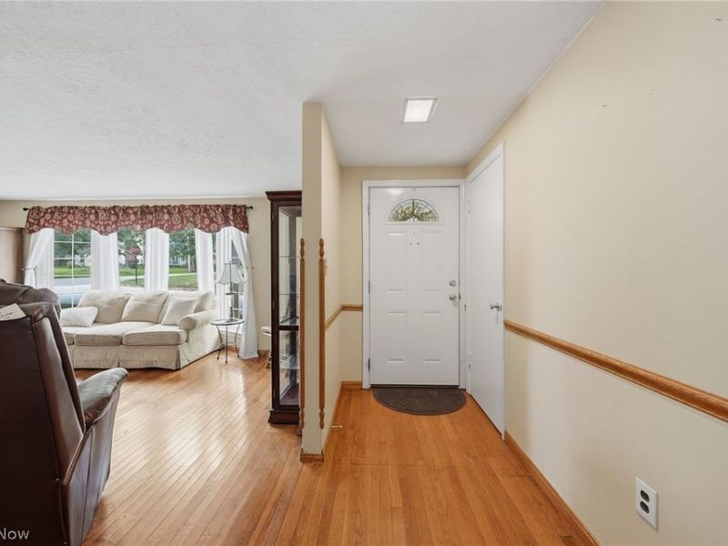 41 8th Street, Barberton, OH 44203 Photo 2