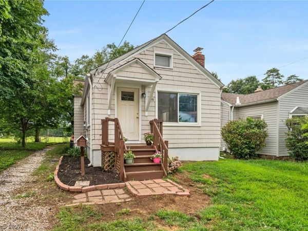 898 Orchard Road , Willoughby, OH 44094