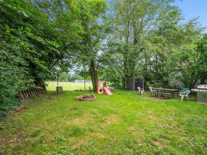 898 Orchard Road, Willoughby, OH 44094 Photo 14