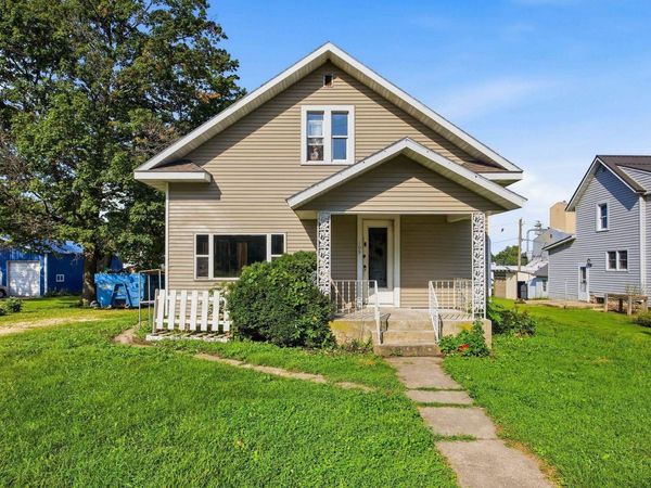 109 South Front Street, Greeley, IA 52050