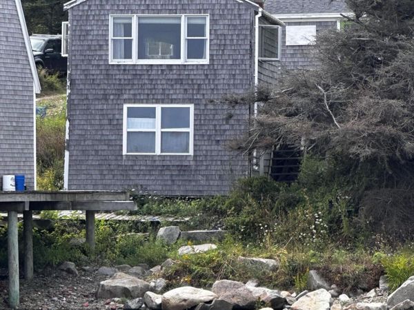 12 Wharf Lane, Matinicus Isle Plt, ME 04851