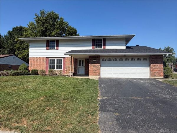 7221 Rustic Woods Drive, Dayton, OH 45424